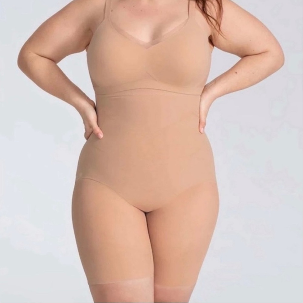 NEW Honeylove Sculptwear Womens The Super Power Short Shapewear Compress Medium